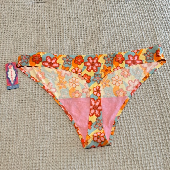 NEW Cheek Boss Thong Womens Plus Floral Paisley Colorful Seamless Plus 3X NWT - Picture 2 of 3